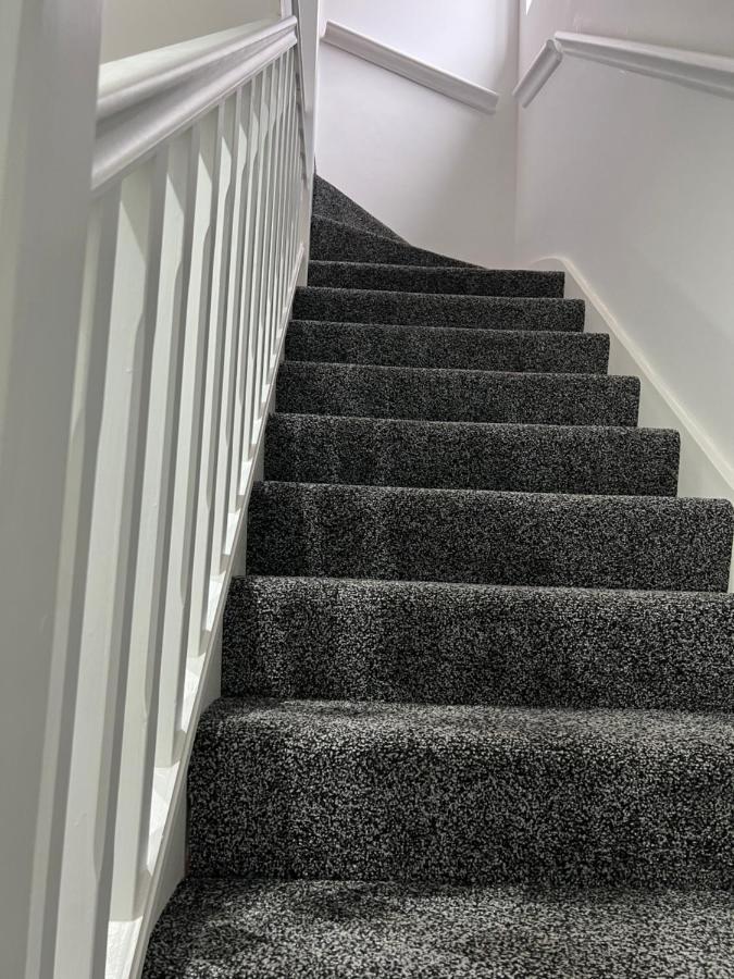 The Grande Residence - Close To Central London & Next To Northfield Tube Station Hanwell Екстер'єр фото