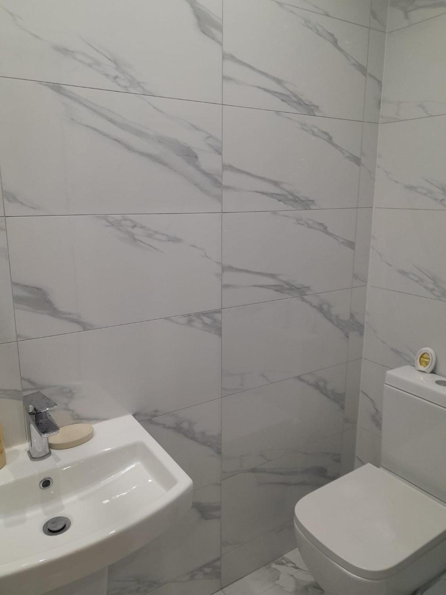 The Grande Residence - Close To Central London & Next To Northfield Tube Station Hanwell Екстер'єр фото